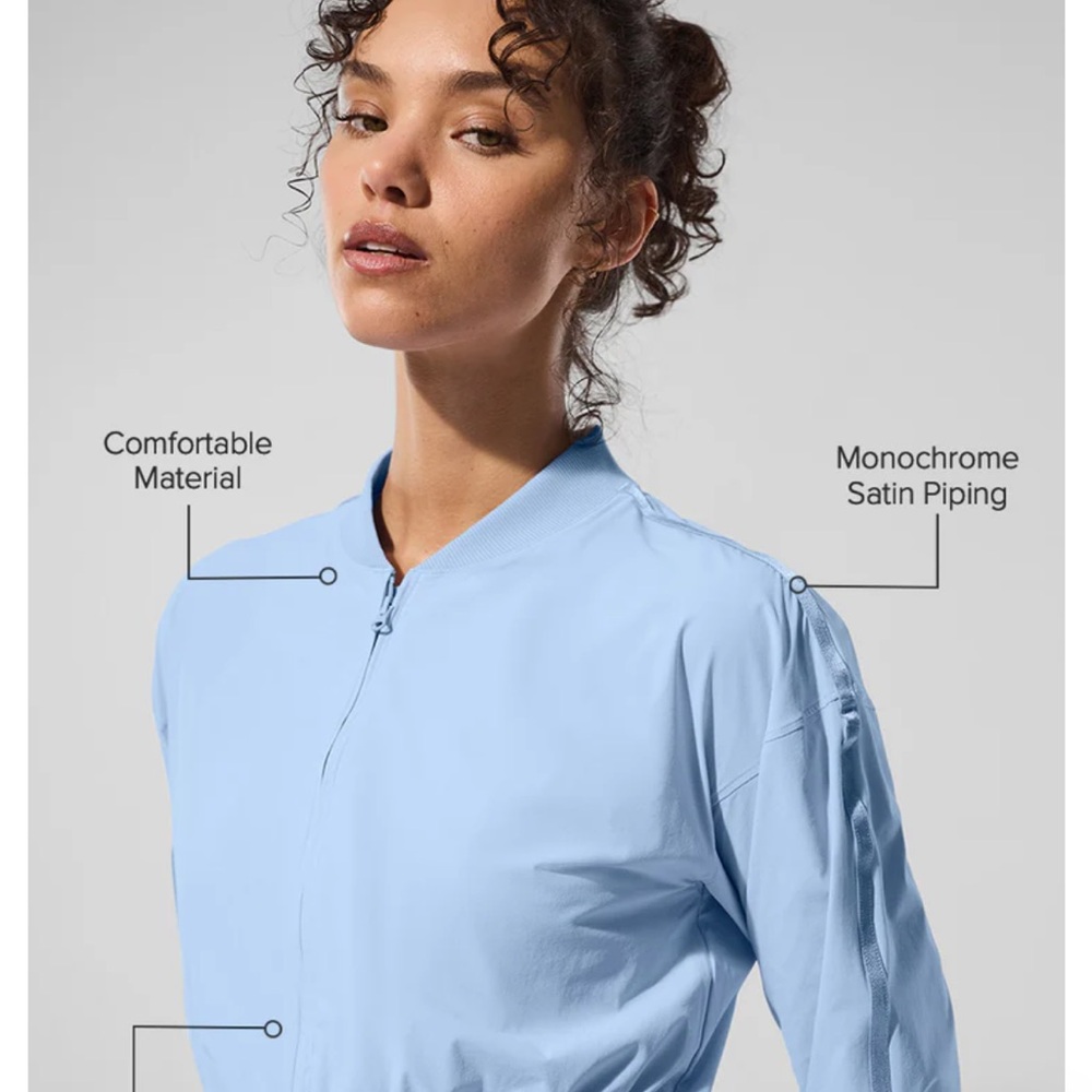 NWT still in packaging Alo Breezy Full-Zip Cover Up